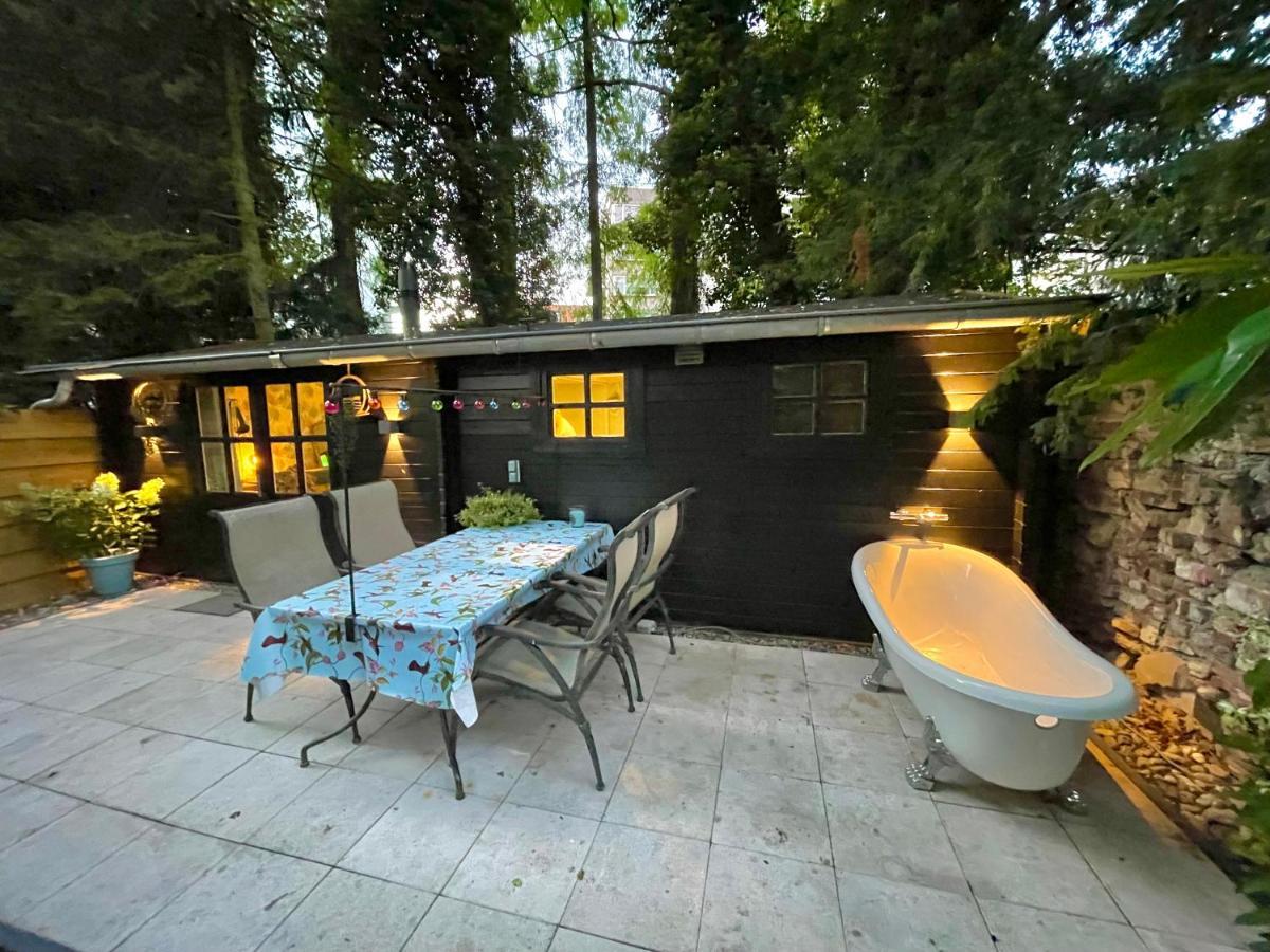 Guesthouse Villa De Eikhof Hengelo  Exteriör bild